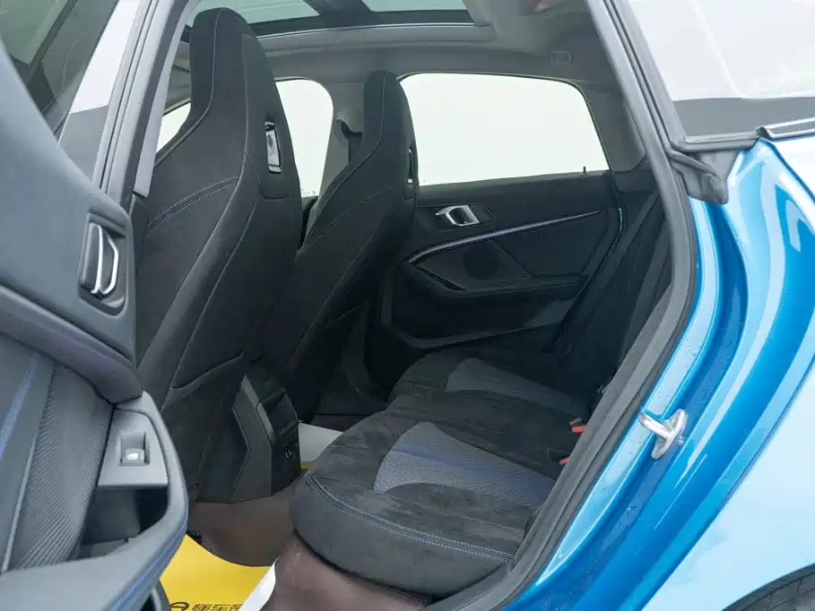 BMW 2 Series 2025 — фото 15