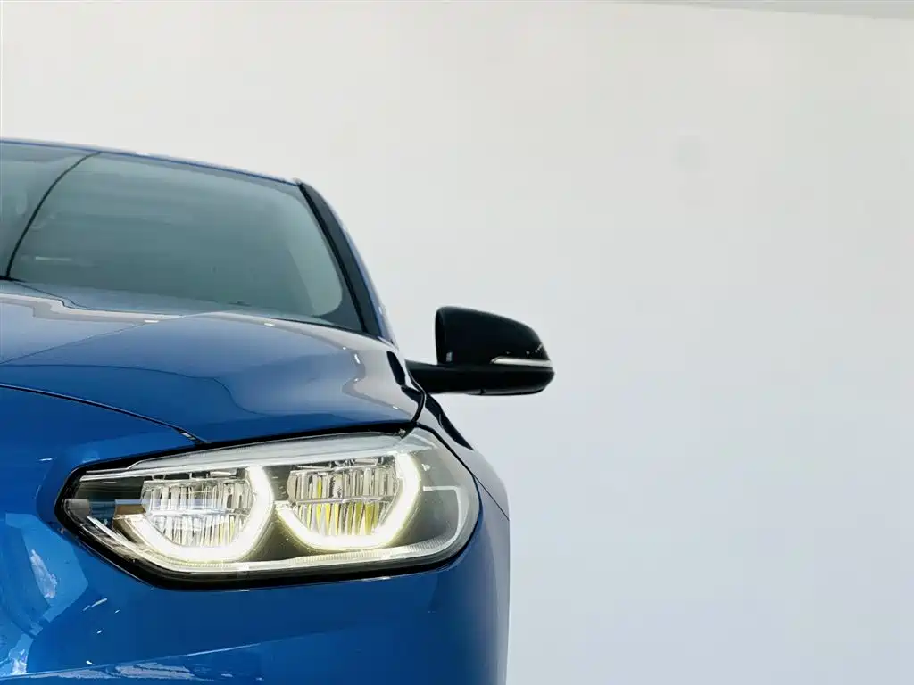 BMW 1 Series 2017 — фото 10