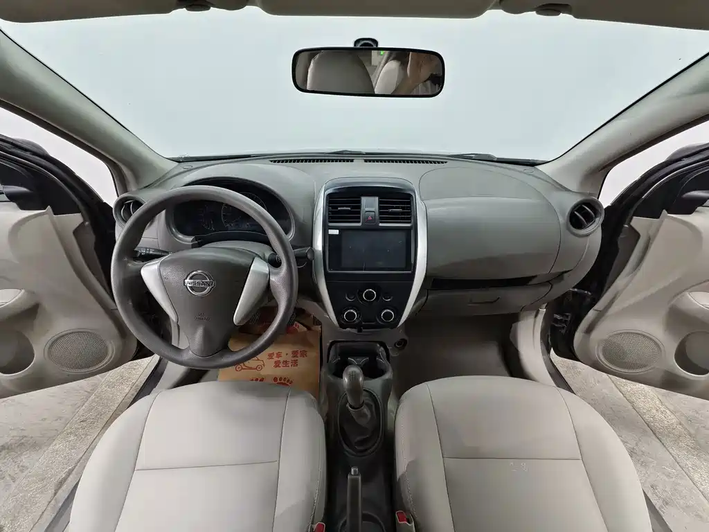 Nissan Sunny 2014 — фото 9
