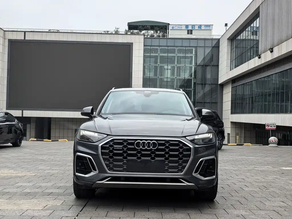 Audi Q5L 2021 — фото 2