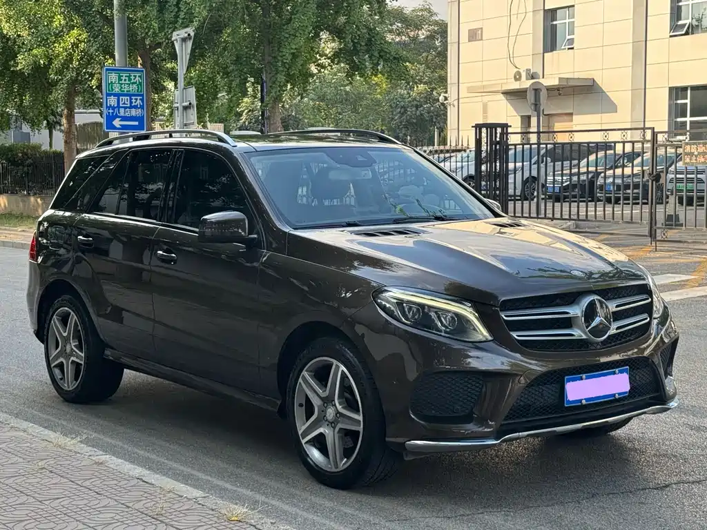 Mercedes-Benz GLE 2016