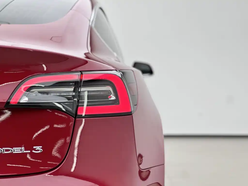 Tesla Model 3 2020 — фото 12