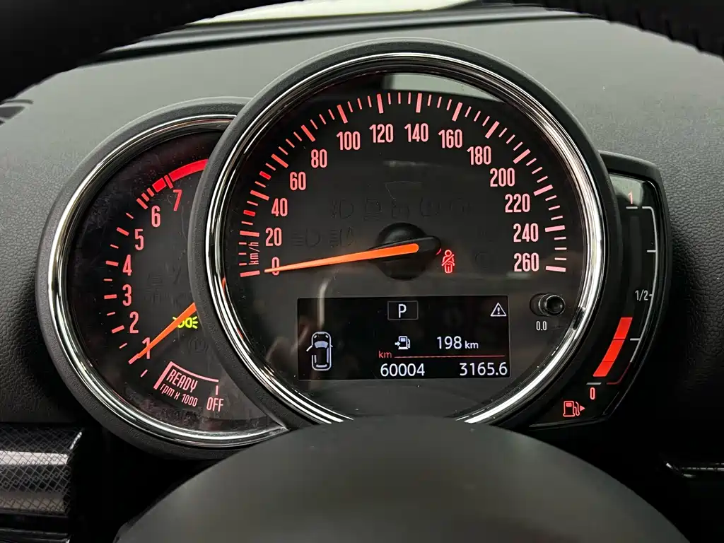 MINI Clubman 2020 — фото 14