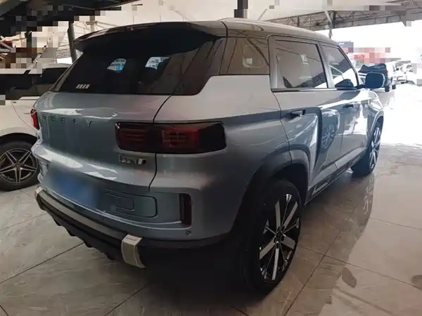 Geely ICON 2023