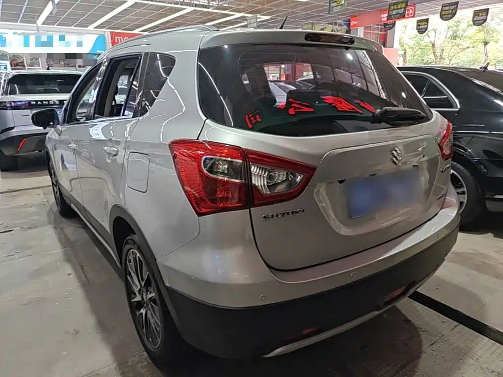 Suzuki S-Cross 2015 — фото 5
