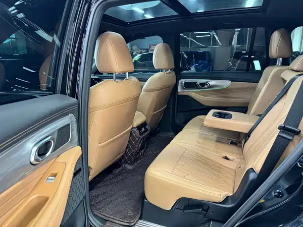 GAC Trumpchi GS8 2025