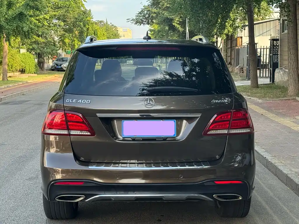 Mercedes-Benz GLE 2016