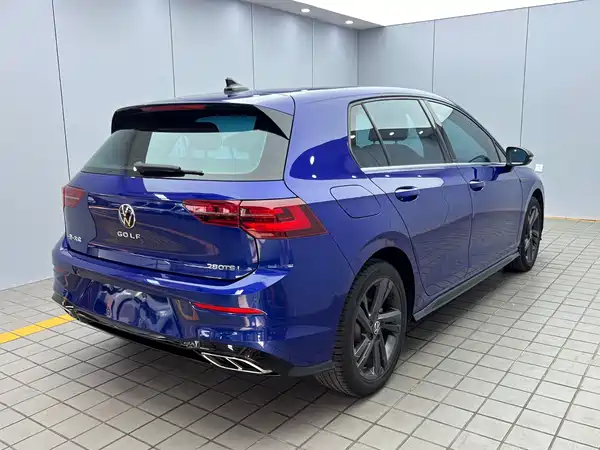 Volkswagen Golf 2023