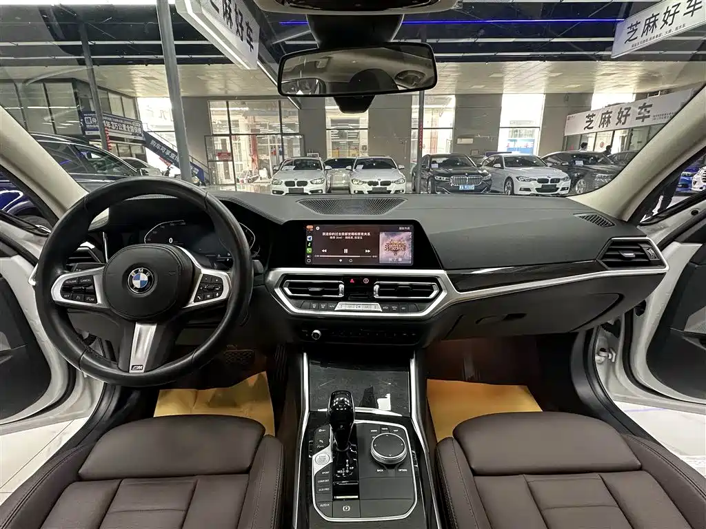 BMW 3 Series 2021 — фото 10