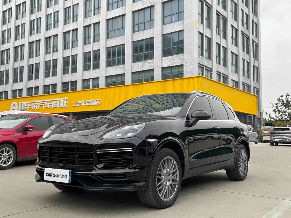 Porsche Cayenne 2013 — фото 1