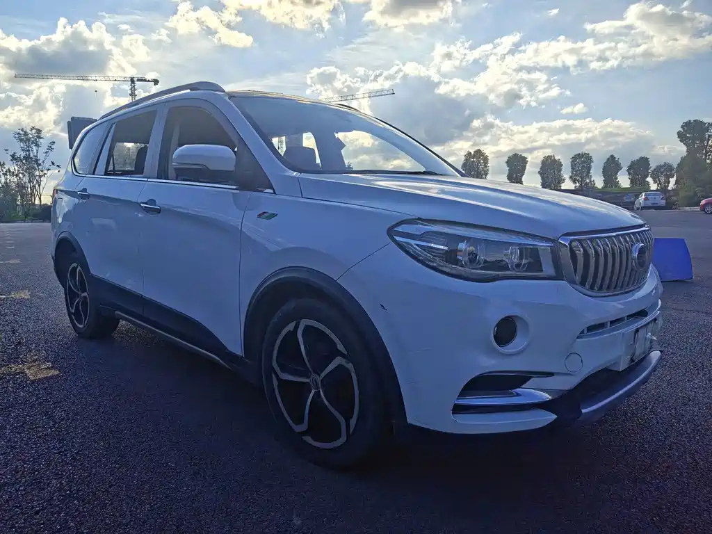SWM X7 2018