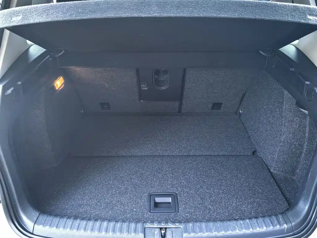 Volkswagen Tiguan 2015 — фото 12