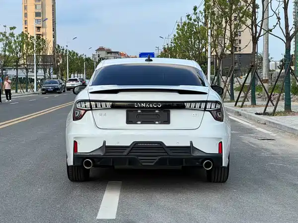 Lynk & Co 03 2019