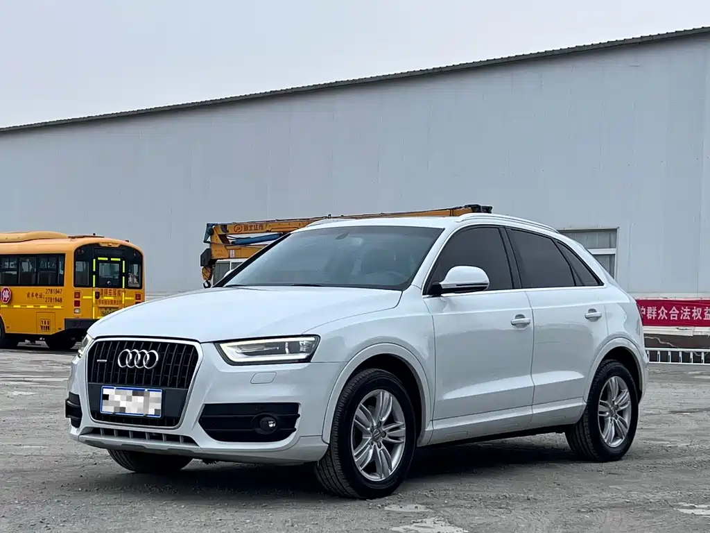 Audi Q3 2015 — фото 1