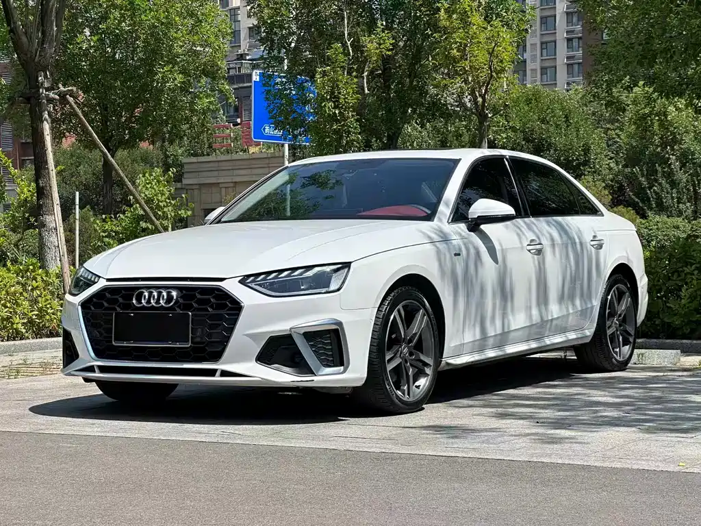 Audi A4L 2021