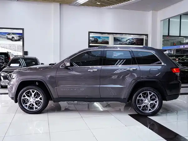 Jeep Grand Cherokee 2020