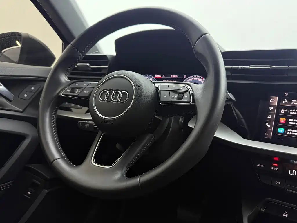 Audi A3 2022 — фото 16