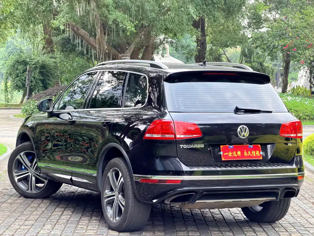 Volkswagen Touareg 2018 — фото 23