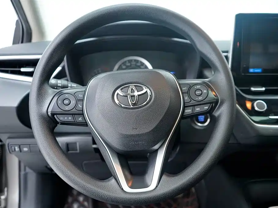 Toyota Corolla 2022 — фото 16