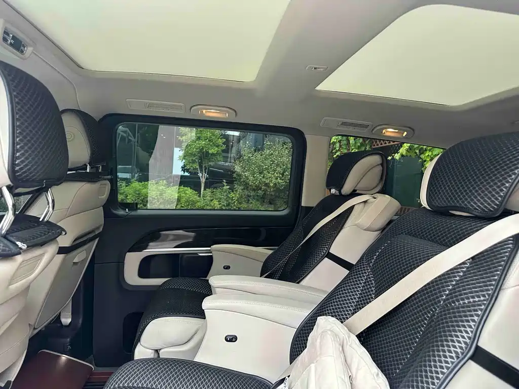 Mercedes-Benz V-Class 2019 — фото 6