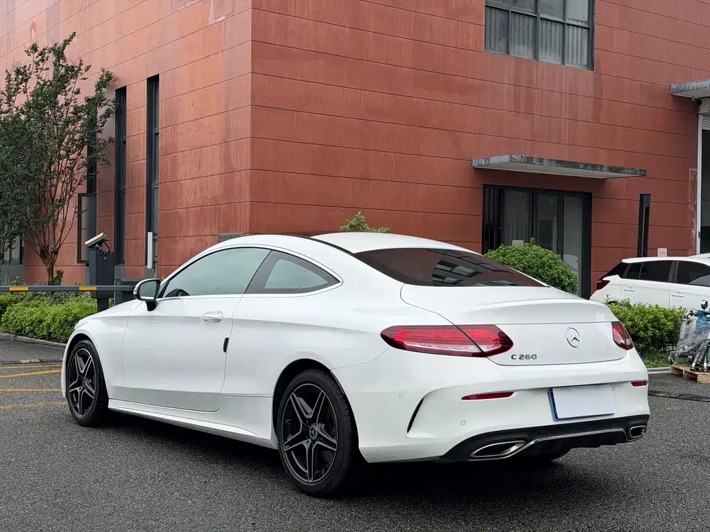 Mercedes-Benz C-Class 2019 — фото 16