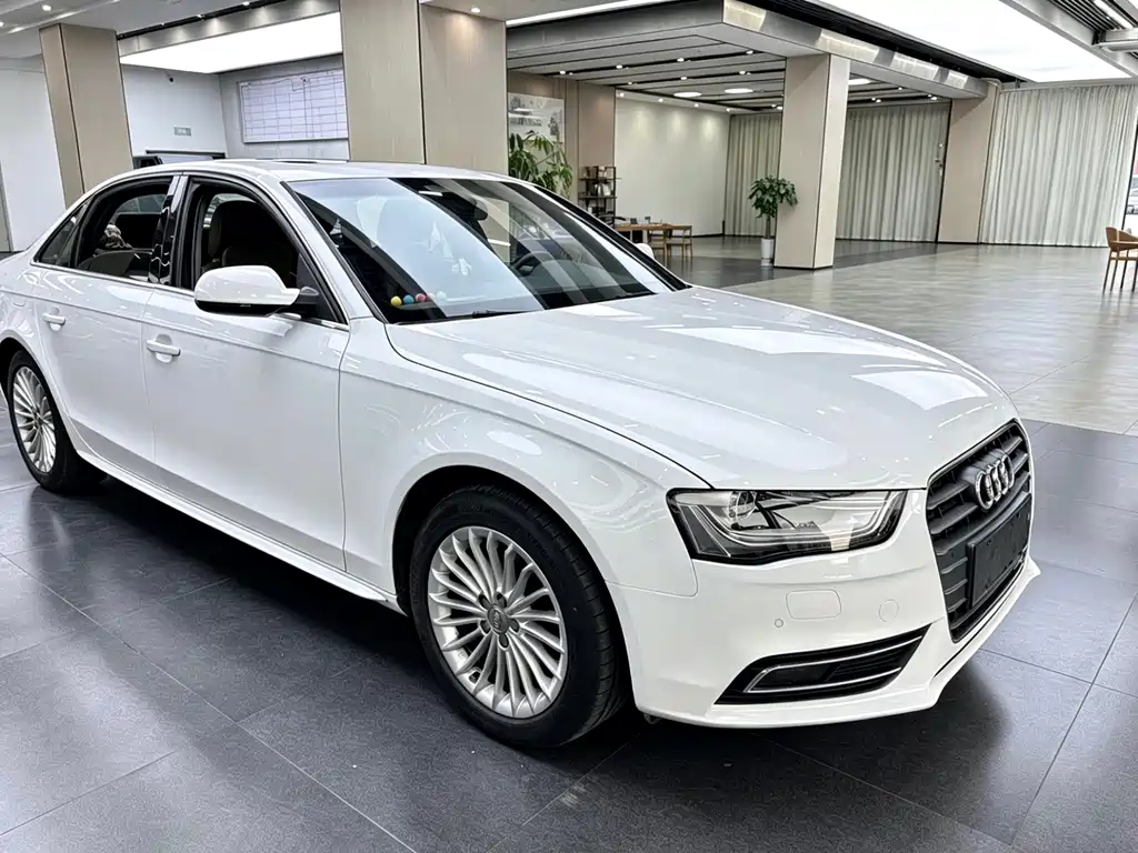 Audi A4L 2015 — фото 3