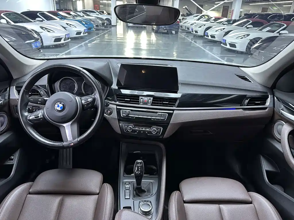 BMW X1 2022 — фото 8