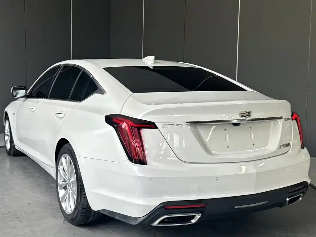 Cadillac CT5 2023 — фото 8