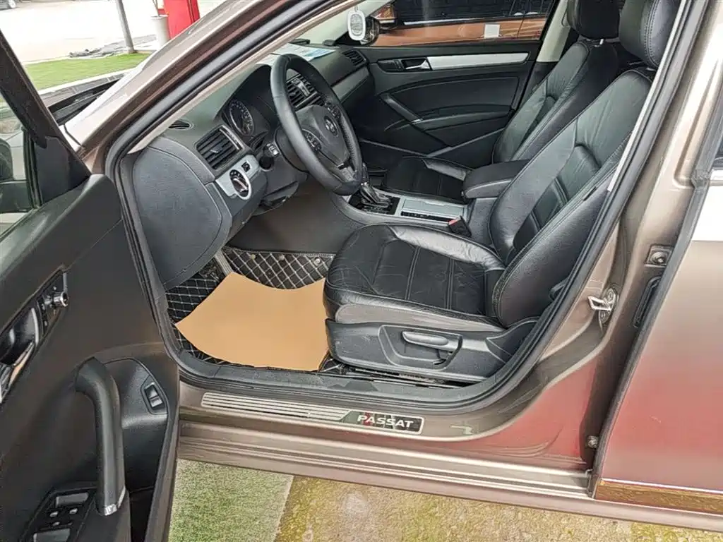 Volkswagen Passat 2015 — фото 15