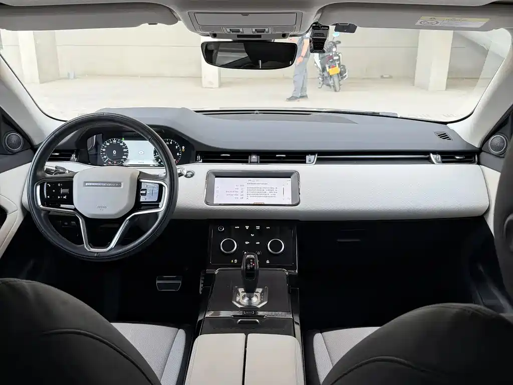 Land Rover Evoque 2022 — фото 10