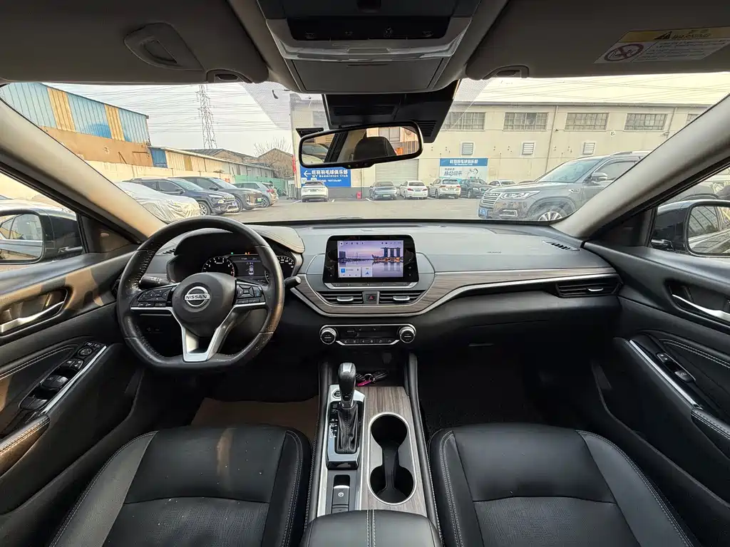 Nissan Teana 2022