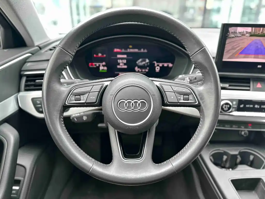 Audi A4L 2020 — фото 21