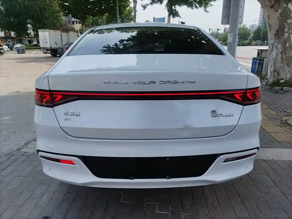 BYD Qin PLUS 2022 — фото 6
