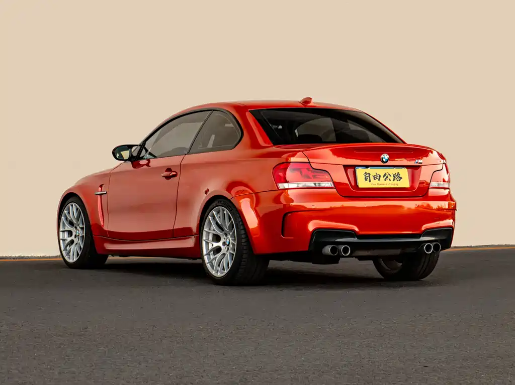 BMW 1 Series M 2013 — фото 15