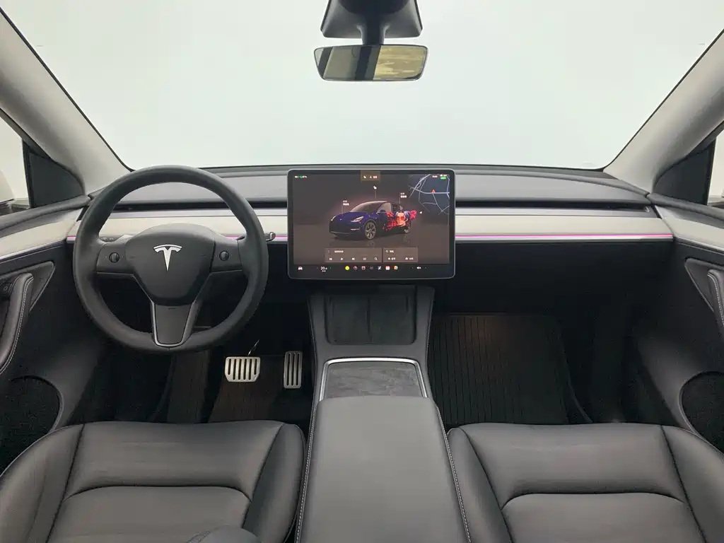 Tesla Model Y 2024 — фото 7