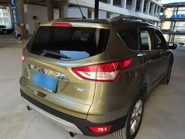 Ford Kuga 2015