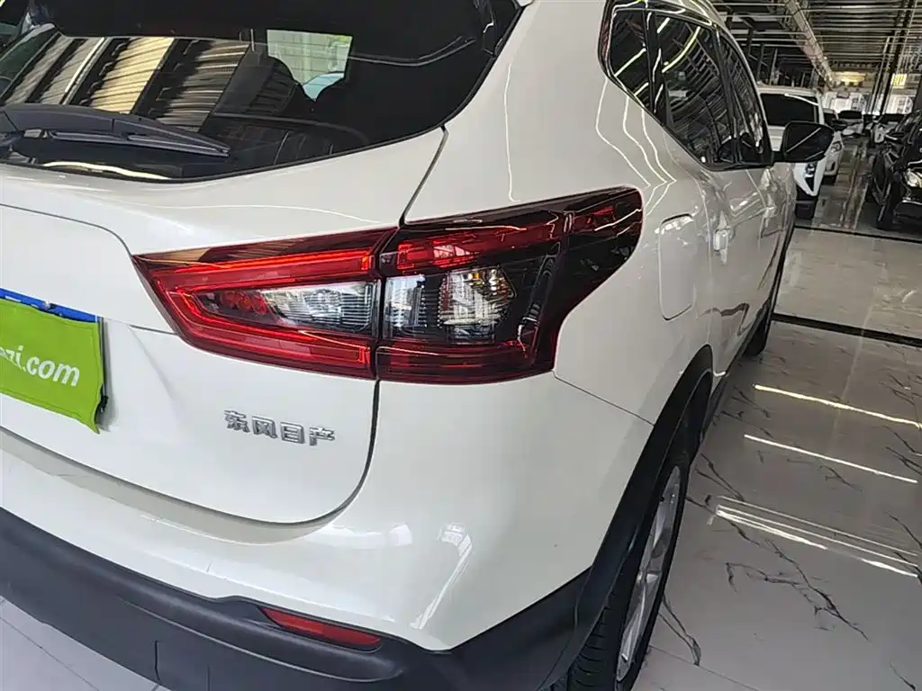 Nissan Qashqai 2022 — фото 8