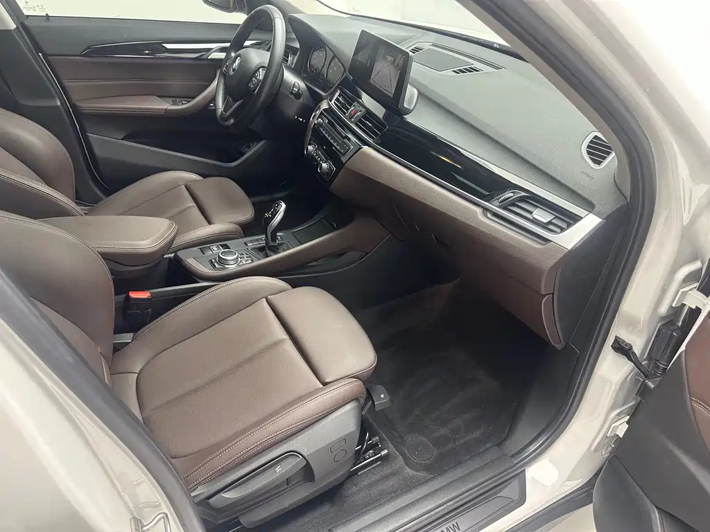 BMW X1 2021 — фото 14