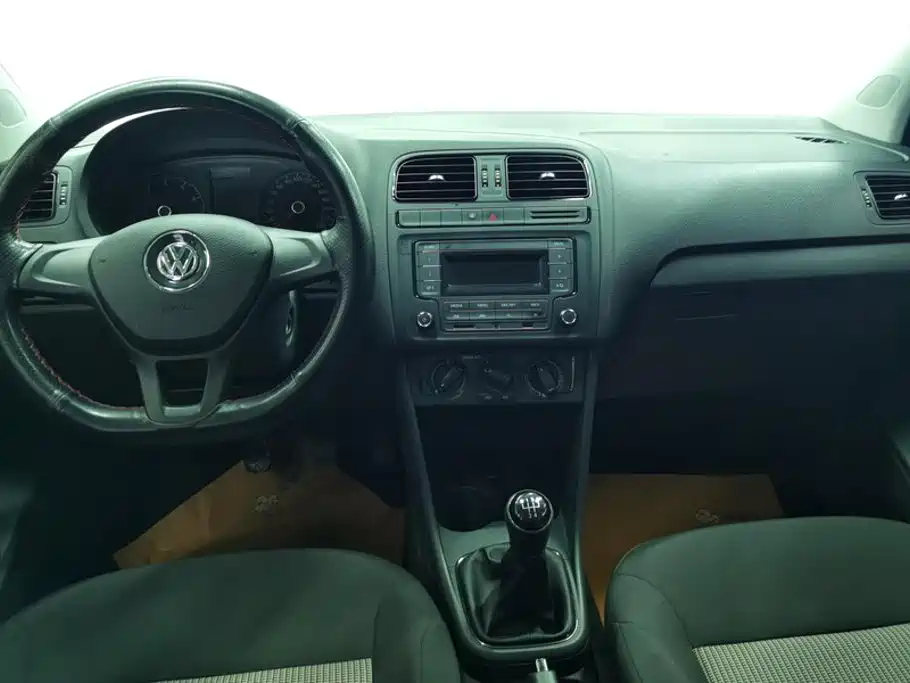 Volkswagen Polo 2018 — фото 12