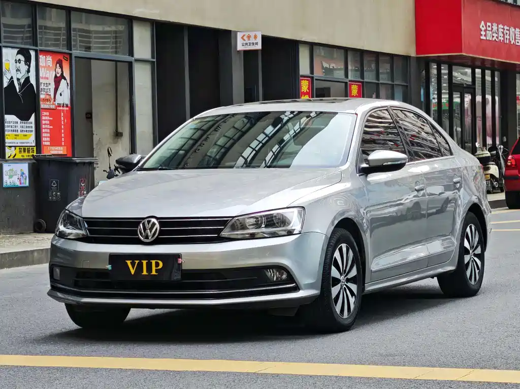 Volkswagen Sagitar 2018