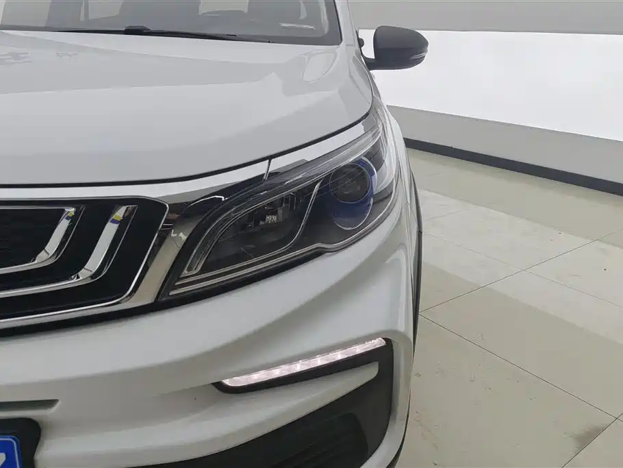 Geely Vision X3 2020 — фото 5