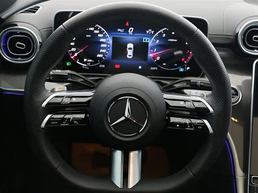 Mercedes-Benz C-Class 2024 — фото 2