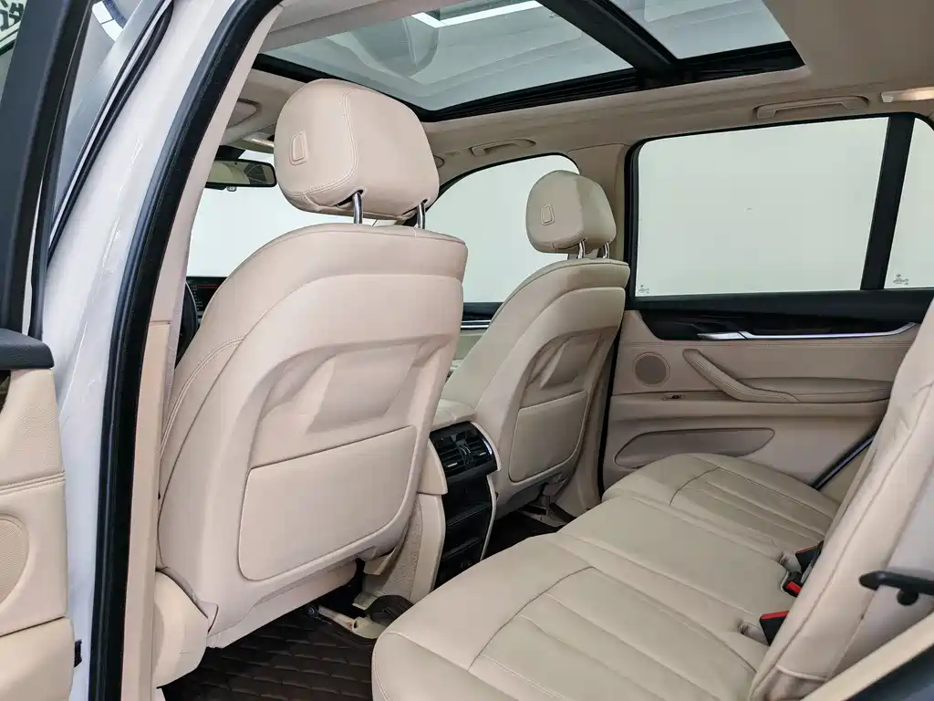 BMW X5 2015 — фото 15