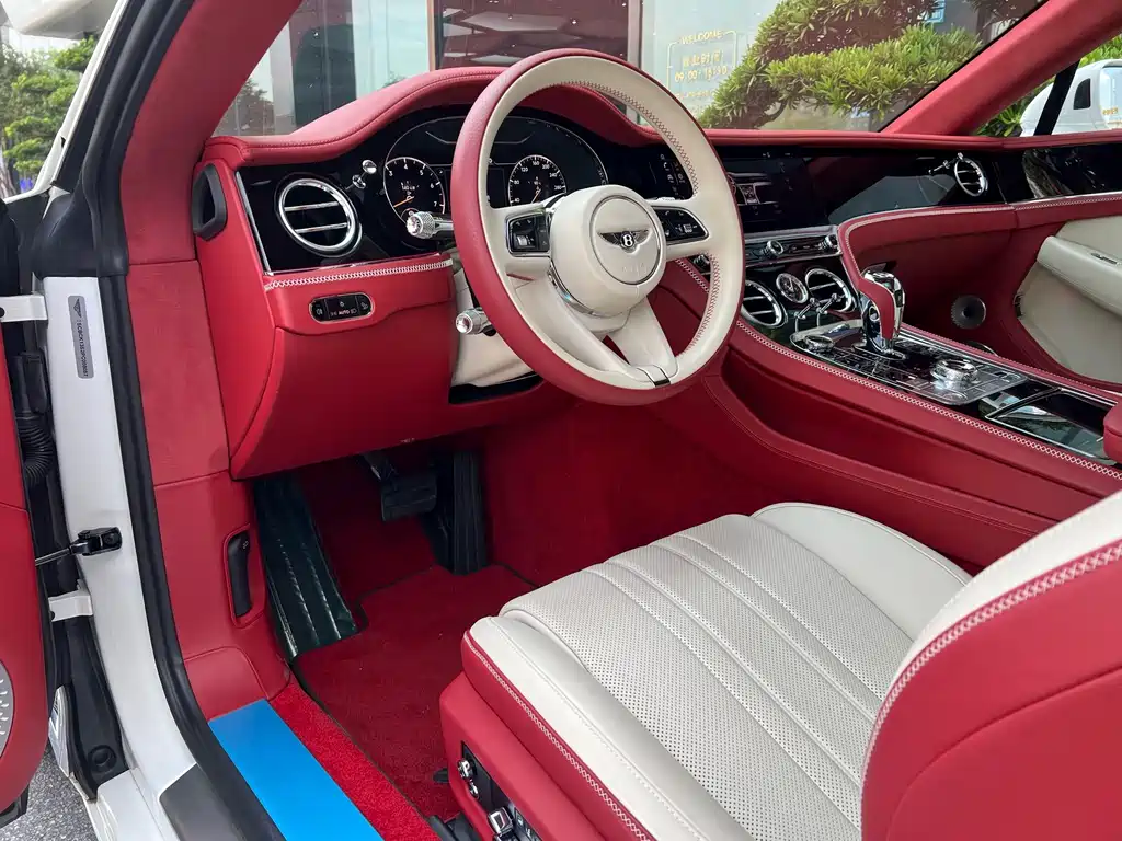 Bentley Continental 2023