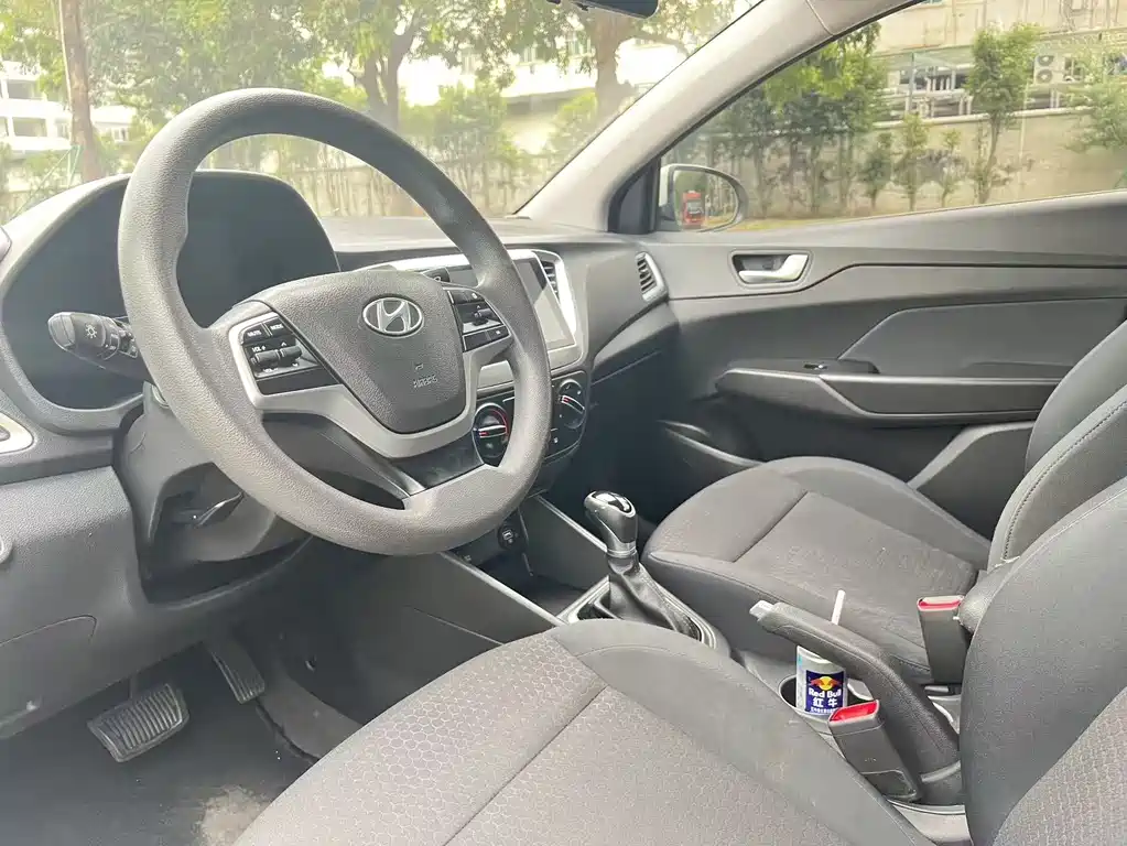 Hyundai Verna 2020 — фото 11