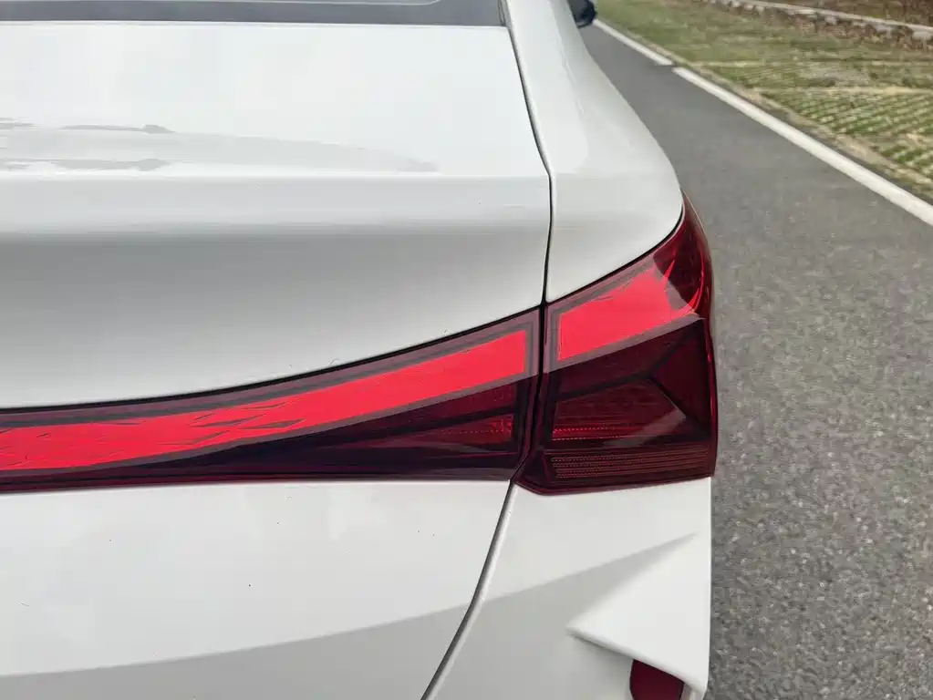Hyundai Verna 2020 — фото 22
