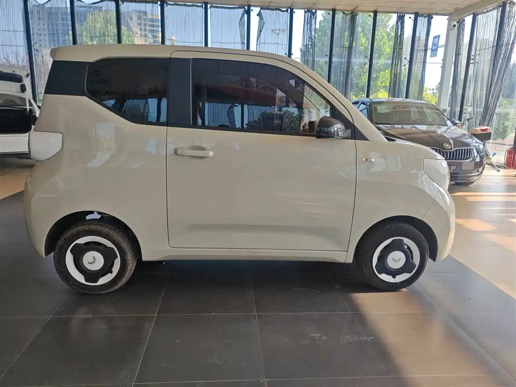 Wuling Hongguang MINIEV 2025