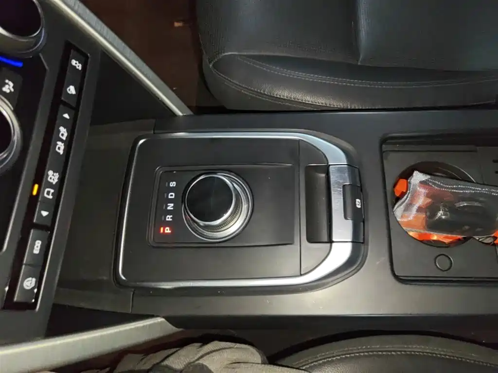 Land Rover Discovery Sport 2019 — фото 14