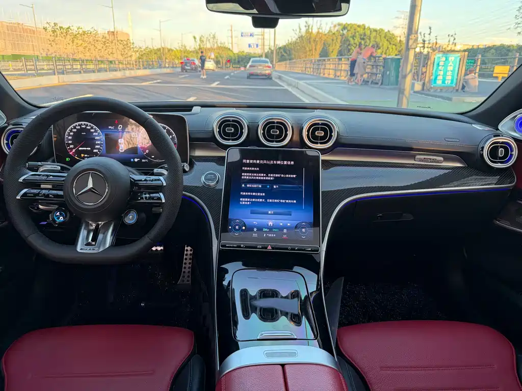 Mercedes-Benz C-Class AMG 2024 — фото 9