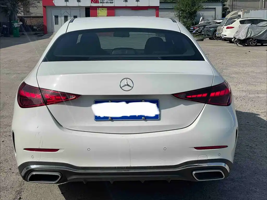Mercedes-Benz C-Class 2023 — фото 4